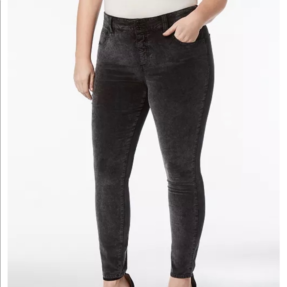 Lucky Brand Emma velvet Charcoal Skinny Pants Size 20